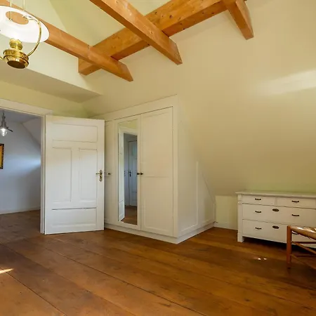 Haushaelfte Udars * Trent