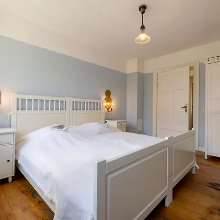 Haushaelfte Udars Holiday home