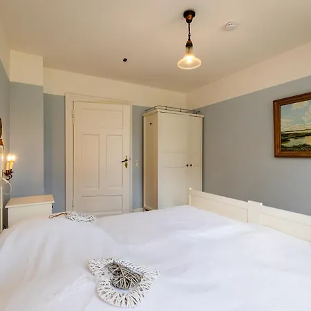 Casa vacanze Haushaelfte Udars *