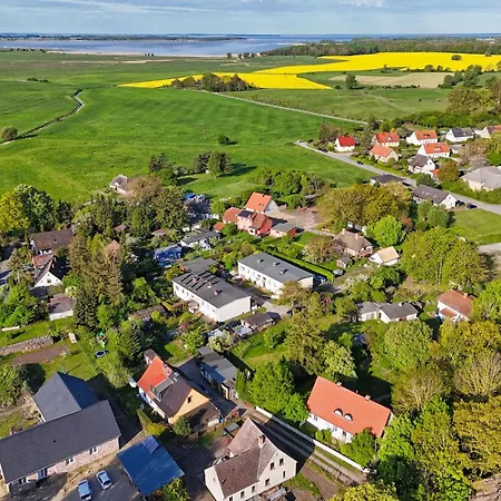 Casa vacanze Haushaelfte Udars *